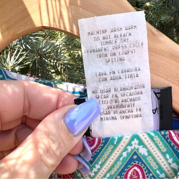 Vintage 1980s Abstract Print Pleated Dress With Matching Belt And Shoulder Pads - Picture 12 of 12